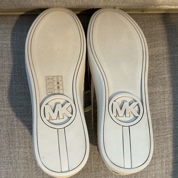 Michael Michael kors slade lace up sneakers. LT cream - size 9 - Picture 9 of 17